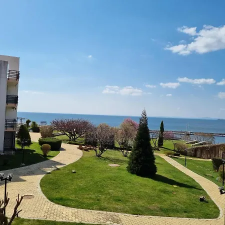Luxsus Diamond Свети Влас