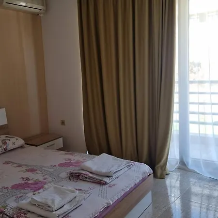 Luxsus Diamond アパート