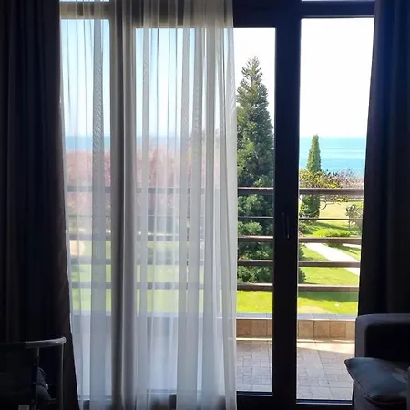 Luxsus Diamond アパート *